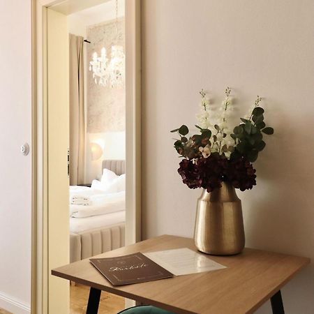 Apartma Hilda 1905 การ์โลวีวารี ภายนอก รูปภาพ